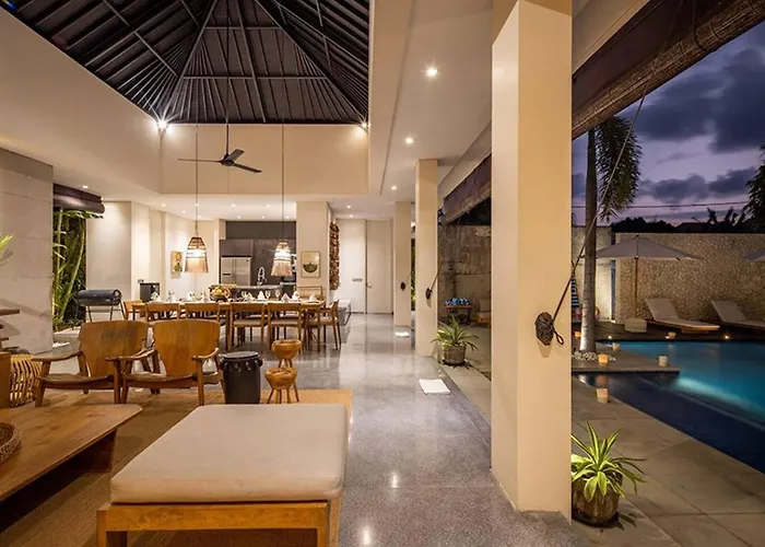 4 Bed, Sleep Up To 10, Butler, Cinema Villa Canggu (Bali)