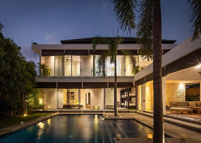 4 Bed, Sleep Up To 10, Butler, Cinema Villa