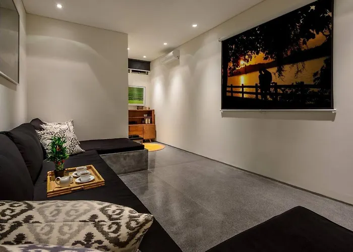 4 Bed, Sleep Up To 10, Butler, Cinema Villa Canggu (Bali)